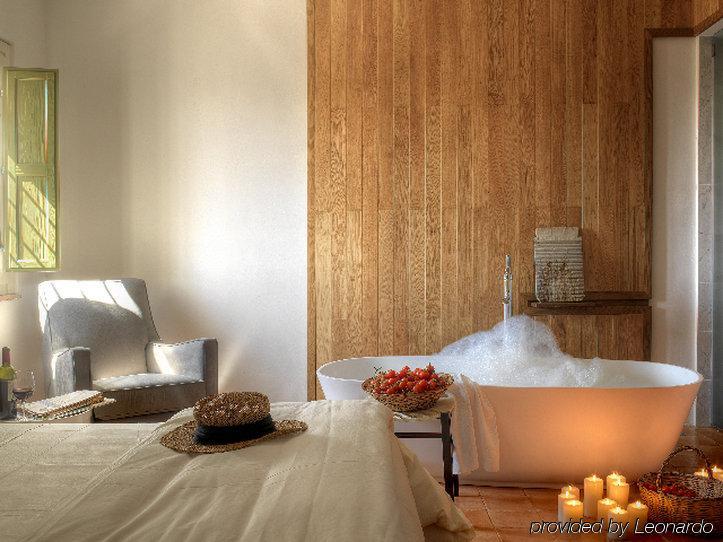 Torre Fiore Hotel Masseria Пістіччі Номер фото